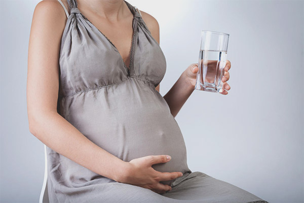 Καθαρό νερό απαραίτητο κατά την εγκυμοσύνη!